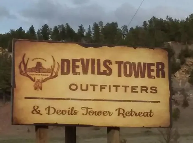 Outfitters Gasthof Devils Tower